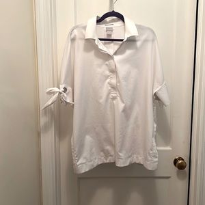 Chico’s no iron short sleeve white shirt. Size 3 =16/18.